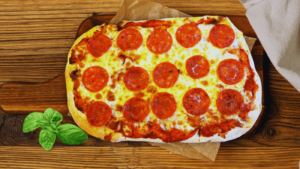 Пинса с пеперони