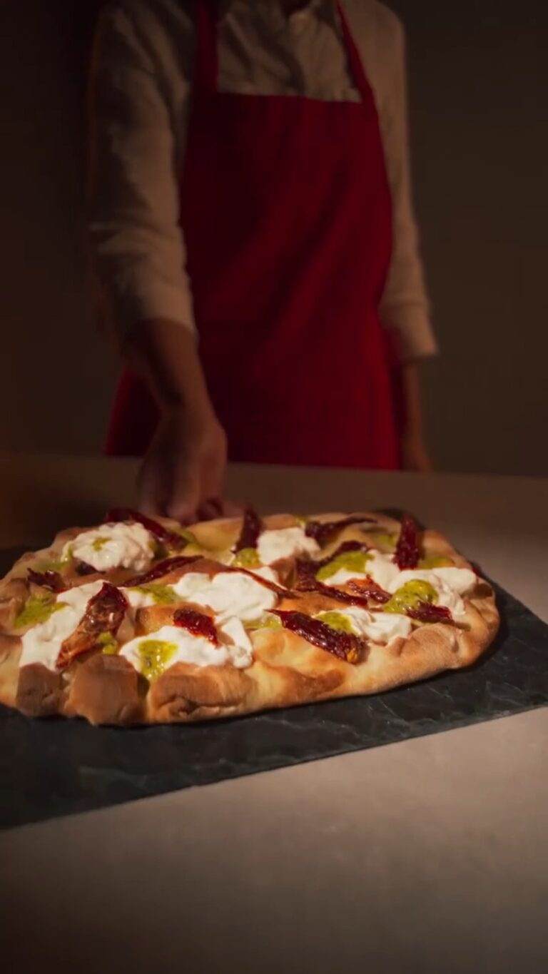 Instagram post from pinsaromanabg. This post is in position 1.