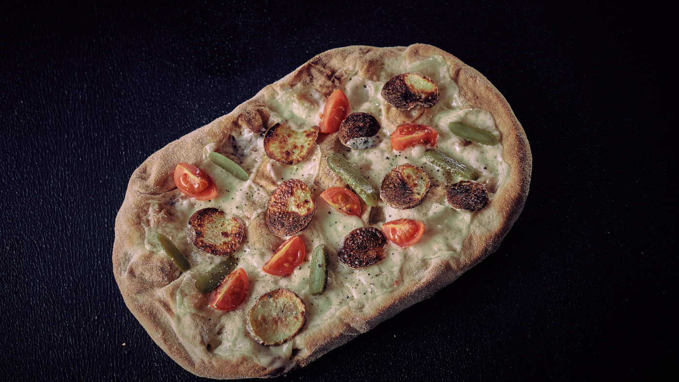 Пинса Романа със сирене Раклет Пинса Романа със сирене Раклет